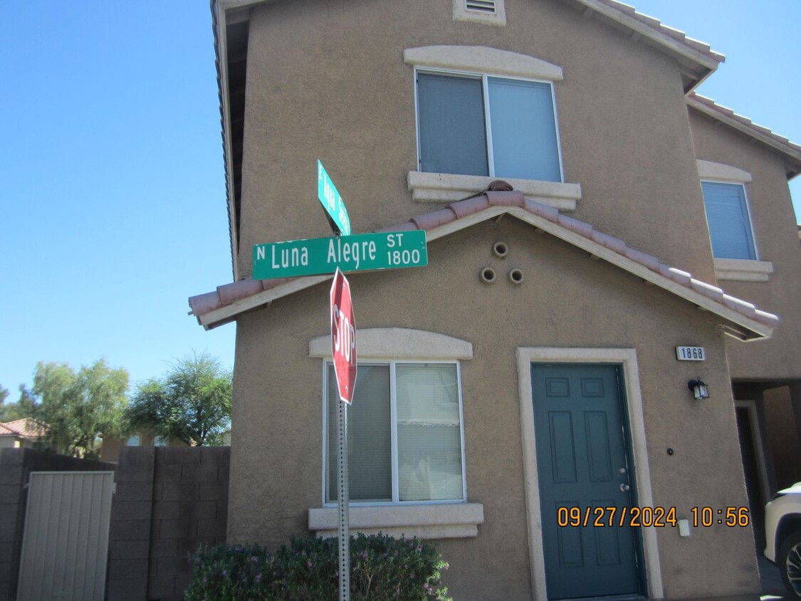 Primary Photo - ADORABLE 2 STORY HOME.