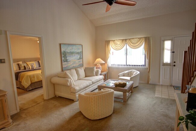 Building Photo - 270 Bella Vista Ct N