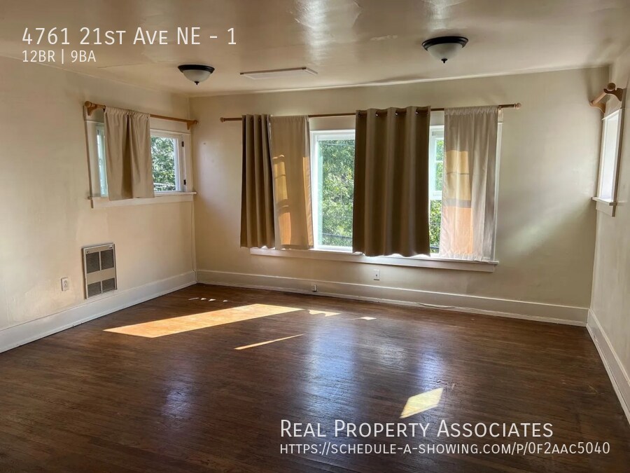 Foto principal - 4761 21st Ave NE