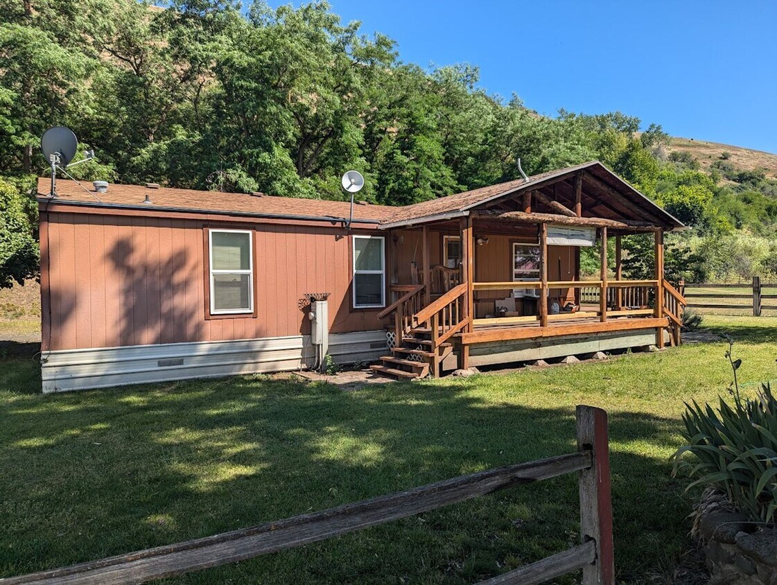 Foto principal - Quiet Sweetwater house on with a huge deck...