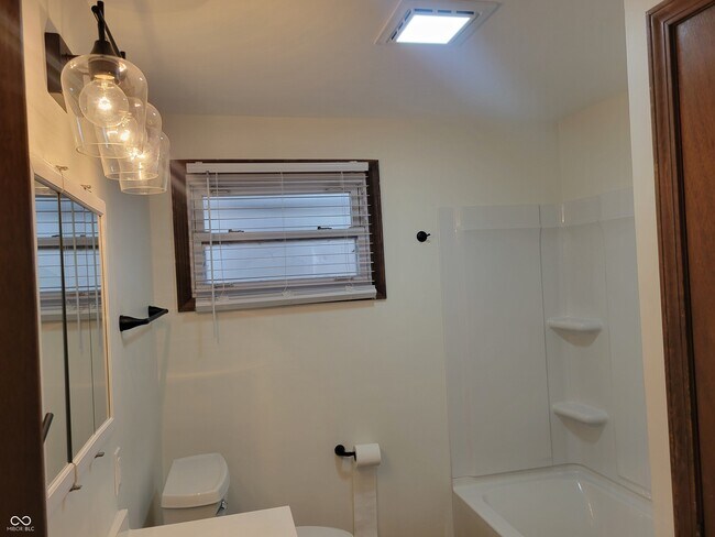 Foto del edificio - 3425 Campbell St