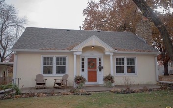 Building Photo - 2323 SW 20th St