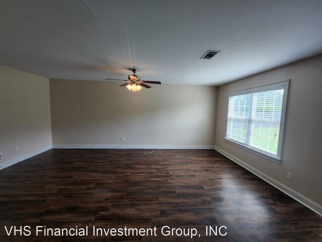 Foto del edificio - 4 br, 2.5 bath House - 94 NE Forest ST