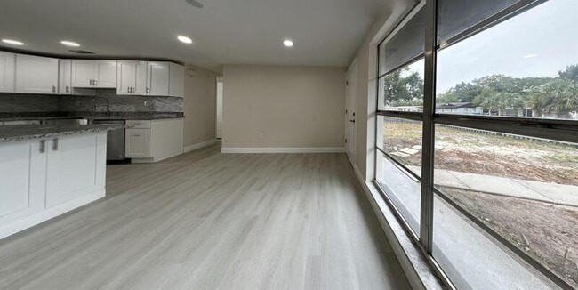 Foto del edificio - 3011 N 43rd St