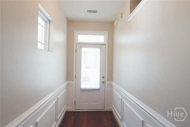 Foto del edificio - 260 Summer Hill Way