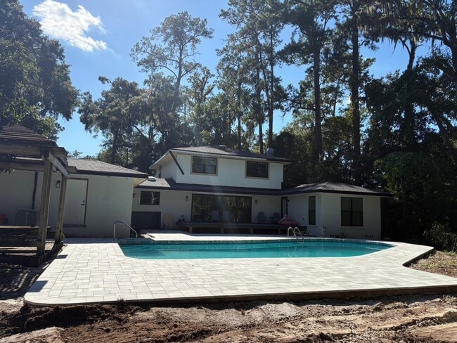 Building Photo - 701 NW 28th St