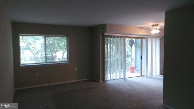 Building Photo - 12401 Braxfield Ct