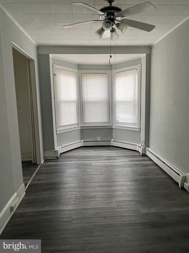 64 E 4th St, Bridgeport, PA 19405 Room for Rent in Bridgeport, PA