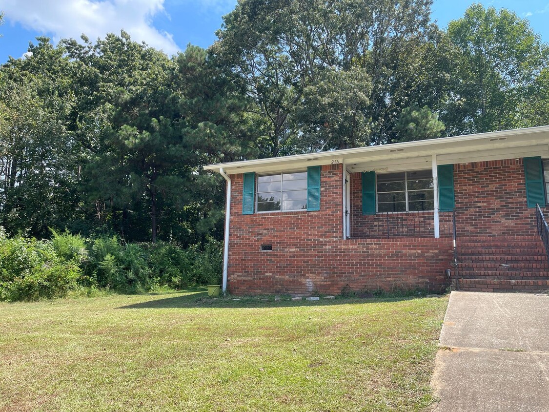 Primary Photo - Duplex in Douglasville