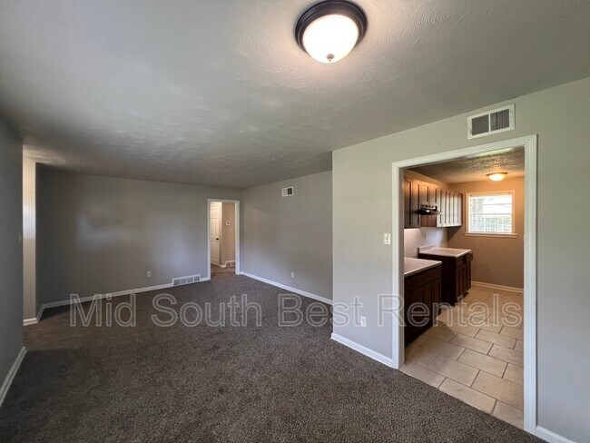 Building Photo - 3236 Gaylord Ln