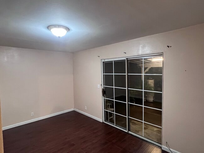 Photo - 2230 S Hickory St House