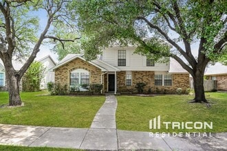Building Photo - 1378 Southridge Dr