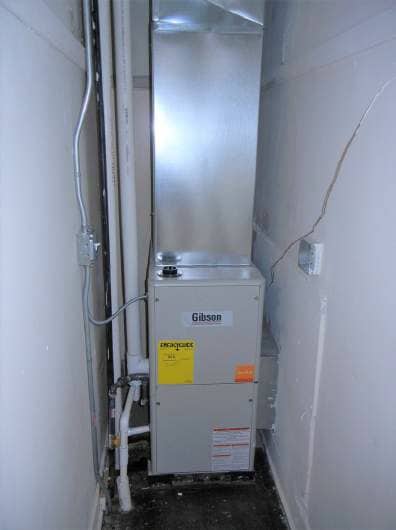 Interior Photo - 7352 S Langley Ave