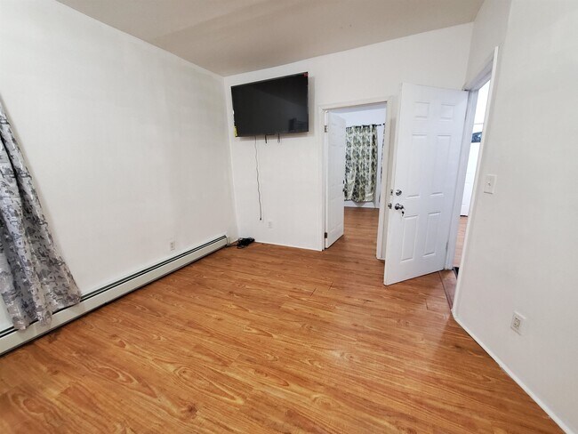 Foto del edificio - 140 W 3rd St