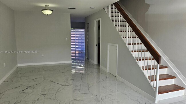 Building Photo - 6155 SW 130th Ave