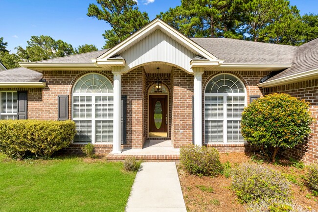 Building Photo - Deep Water Community - 4 Bed, 2 Bath Brick...