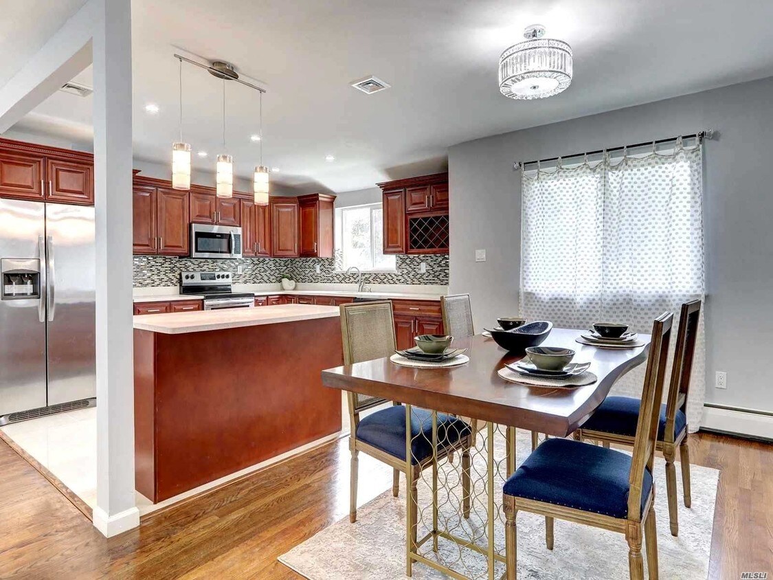 Foto principal - 346 Woodbury Rd