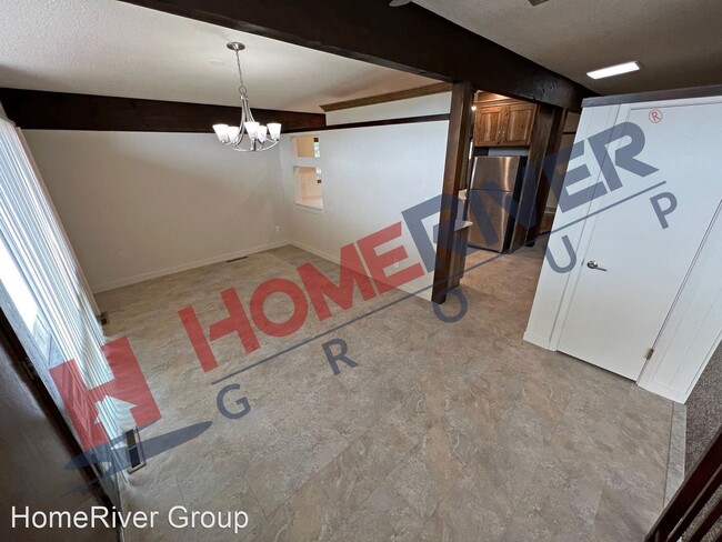 Foto del edificio - 5 br, 3 bath House - 2506 Parkview Blvd