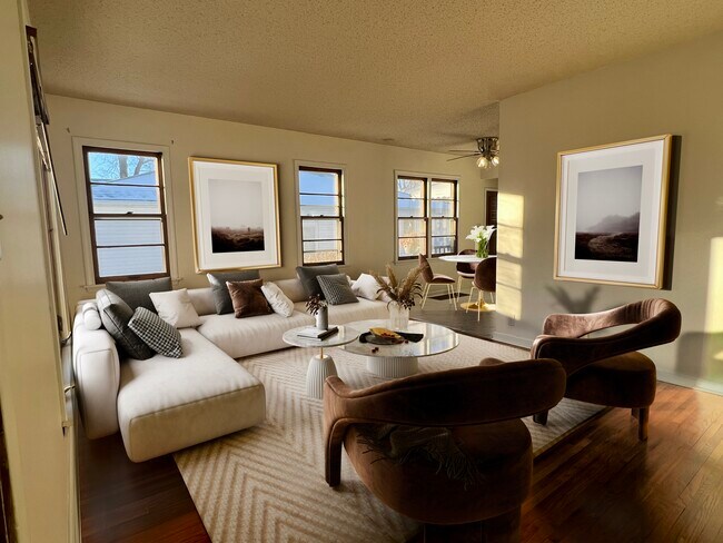 Foto del edificio - 2908 Texas Ave S