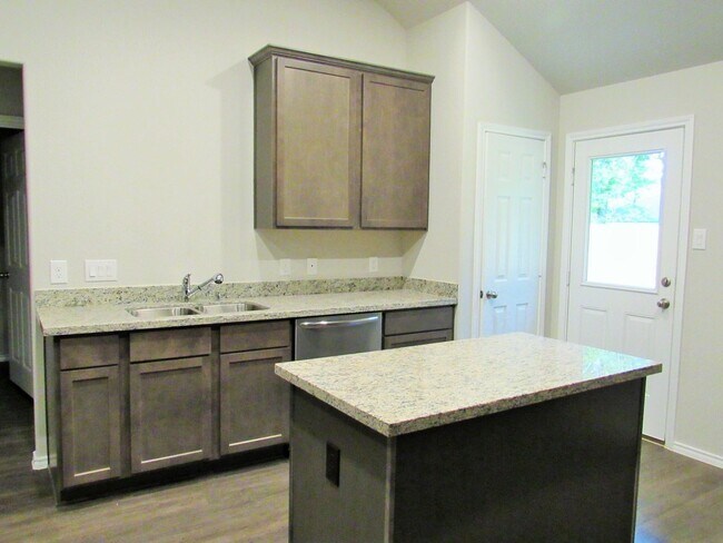 Building Photo - 1009 Platte River Dr