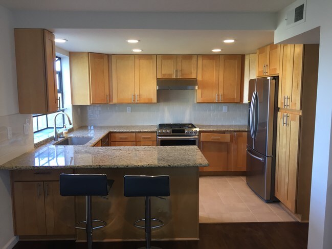 Kitchen - 8917 Via Andar