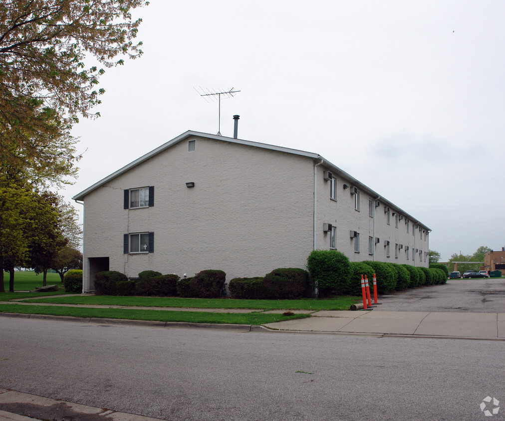Building Photo - 31 Firestone Blvd