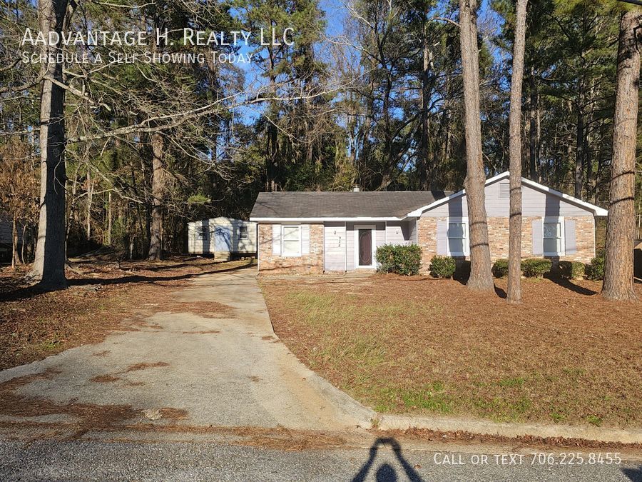 Primary Photo - 928 Omega Dr
