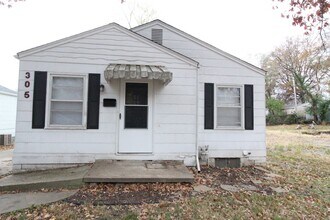Building Photo - 305 E 78th Terrace