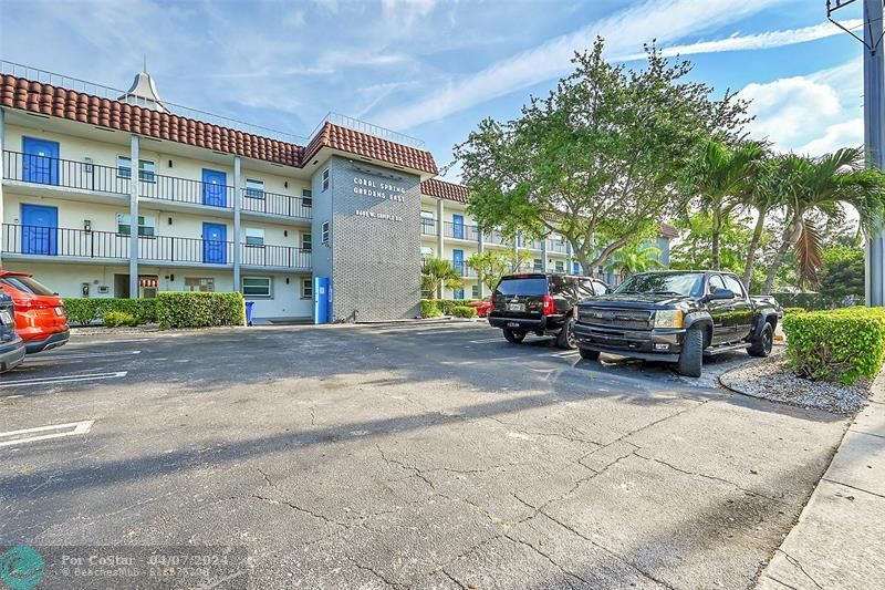 8605 W Sample Rd Coral Springs, FL 33065 - Alquileres en Coral Springs ...