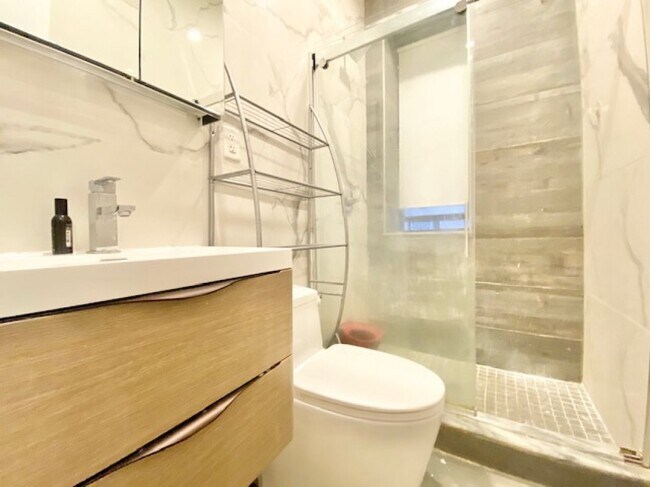 Foto del edificio - 220 W 149th St