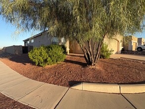 Building Photo - 10474 S Drifter Ranch Pl