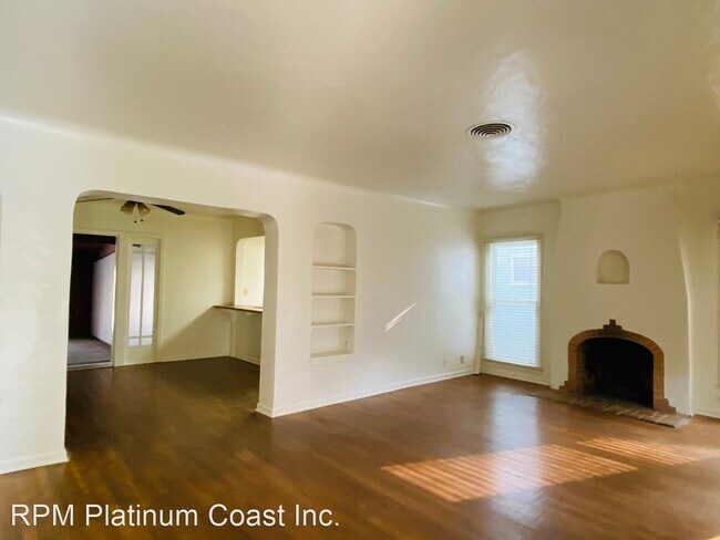 Building Photo - 2 br, 2 bath House - 1115 E. Yale Ave.