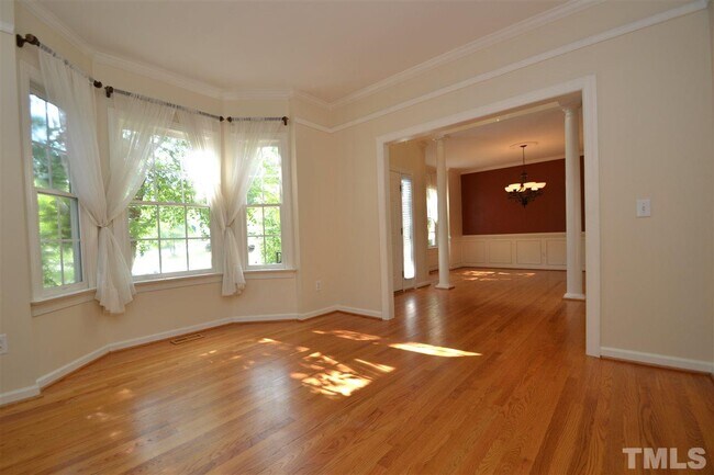 Building Photo - 1304 Avonlea Ct