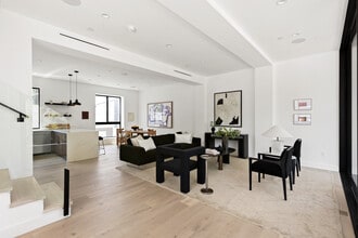 Building Photo - 861 1/2 Hyperion Ave