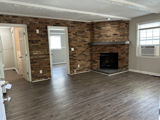 Foto del edificio - 2819 McKinley Rd