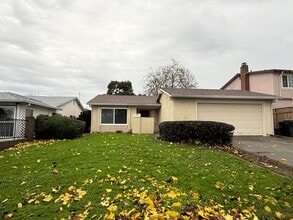 Building Photo - 7025 Catamaran Dr