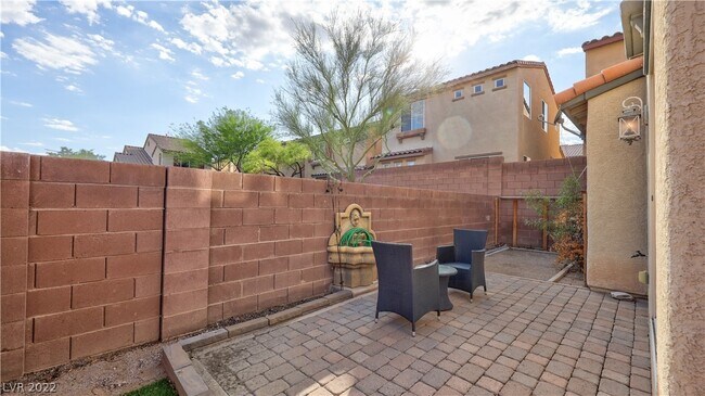 Foto del edificio - 8261 W Peaceful Mountain Ave