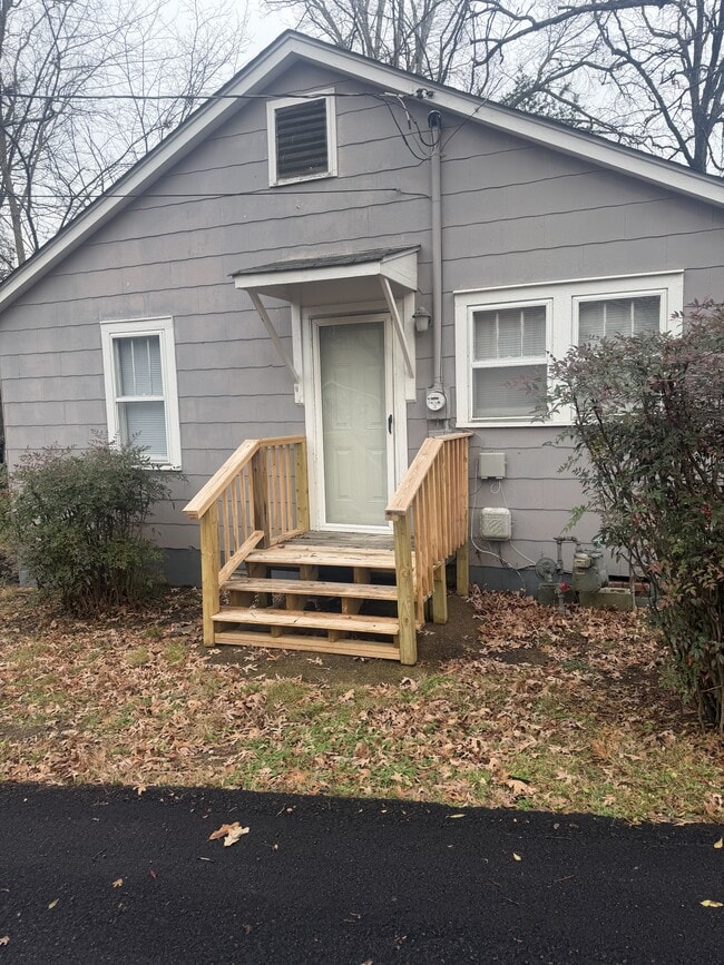 Building Photo - 112 Garfield Ave