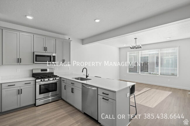 Foto del edificio - 15524 Trumpet Ln