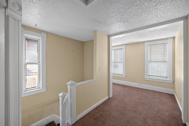 Building Photo - 2136 Lafayette St
