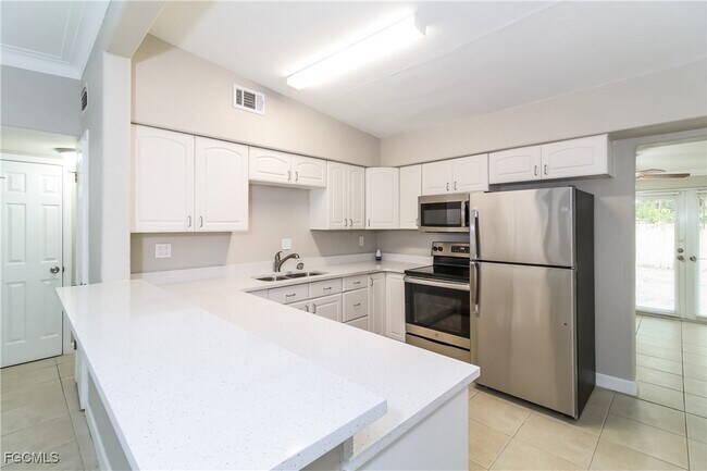 Foto del edificio - 315 Ginger Rd