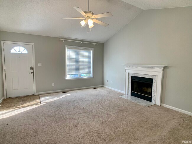 Building Photo - 106 McKenzie Cir
