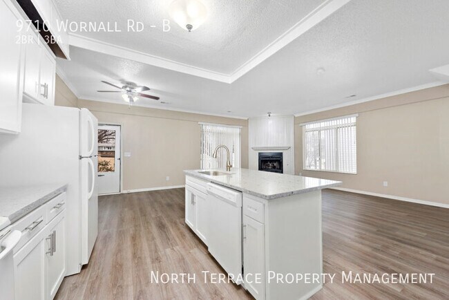 Foto del edificio - ? Spacious, Sunny, & Totally Fresh 2BR/2.5...
