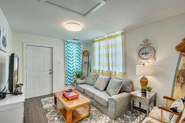 Photo - 2017 Comstock Ave House