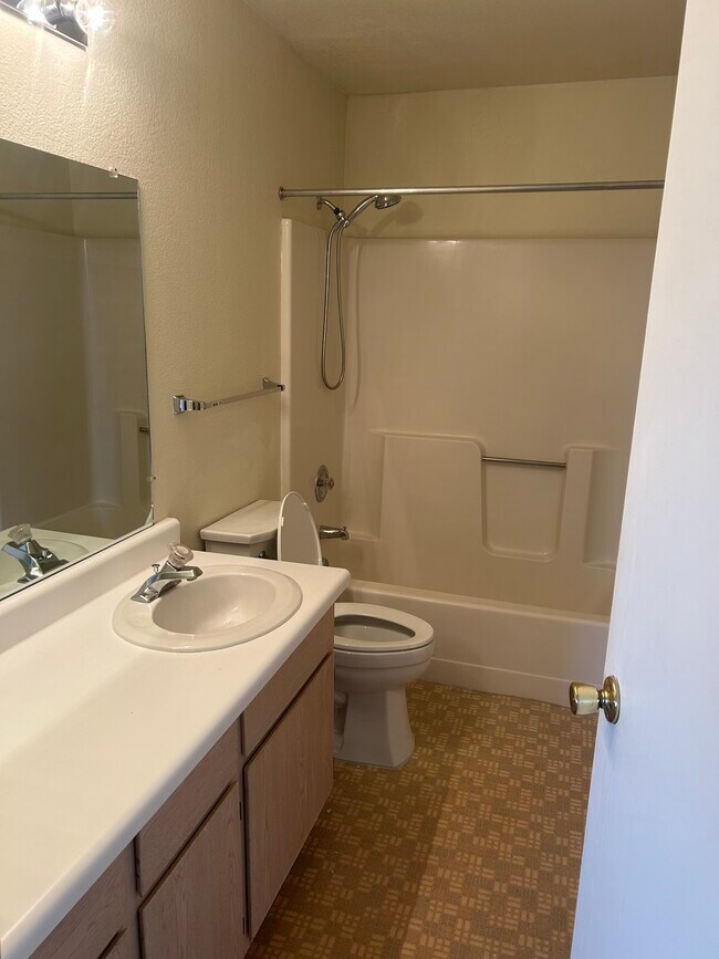 Foto del edificio - 2044 Mesquite Ln