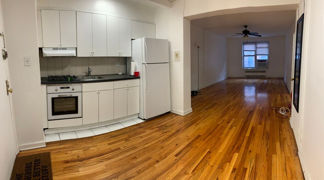 Primary Photo - 4225 80th St