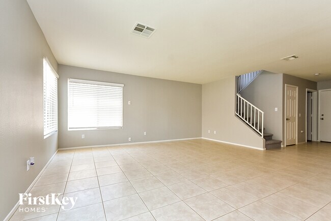 Foto del edificio - 9504 Kelly Creek Ave