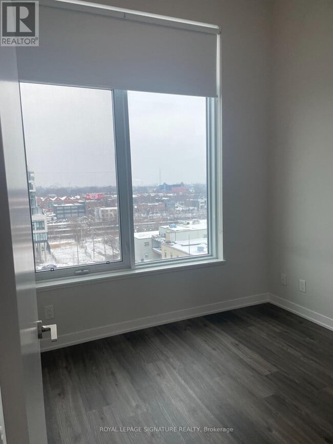 Building Photo - 25 Nicholas Ave