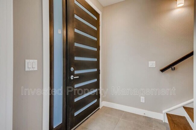 Foto del edificio - 2131 N Marion St