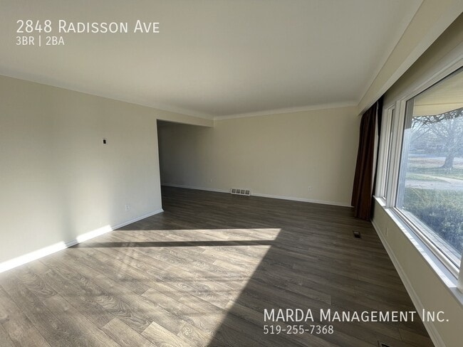 Building Photo - CHARMING 3 BED/2 BATH IN SOUTH WINDSOR + UTILITIES